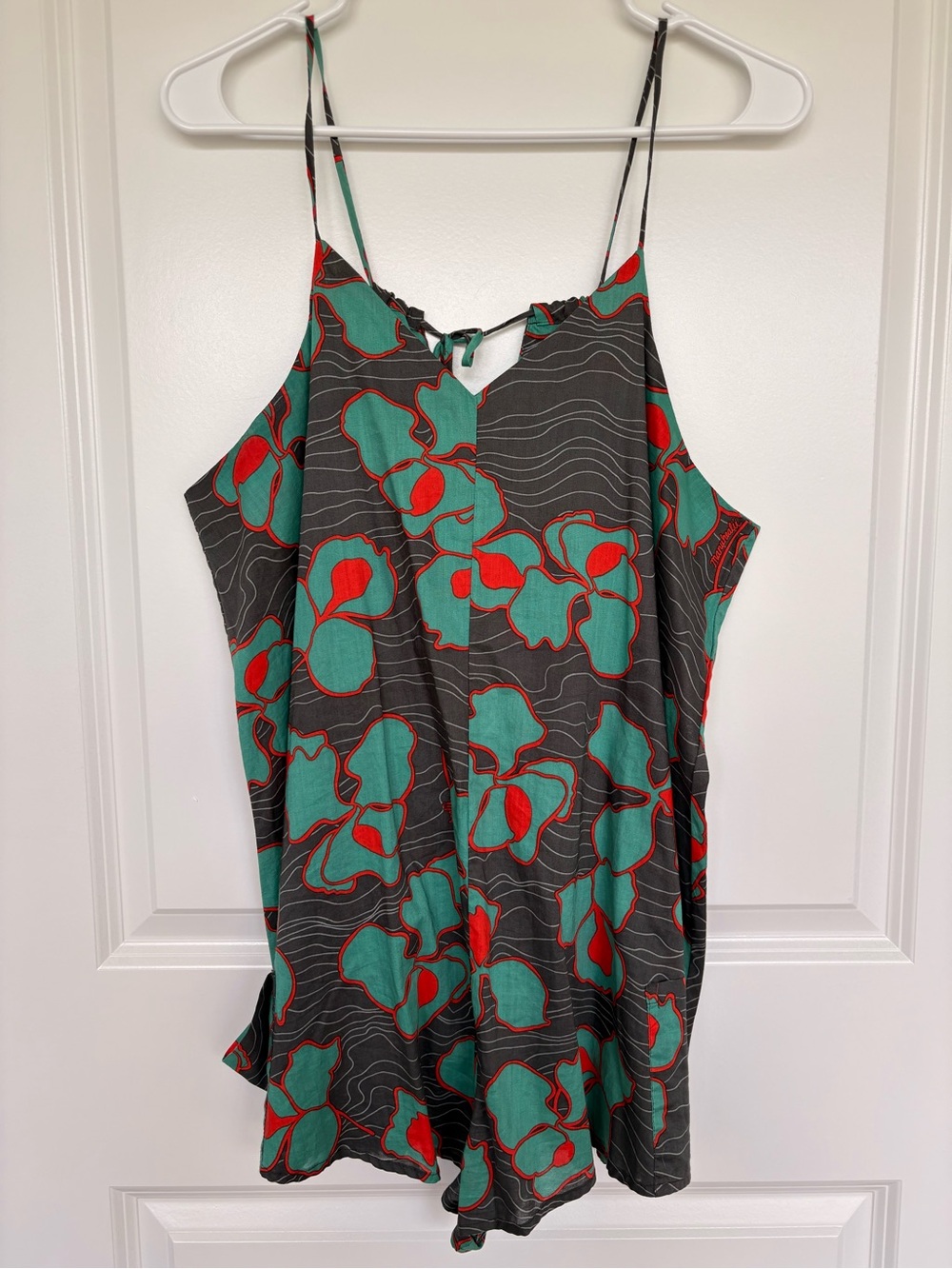 Manuhealiʻi Hawaii Floral Romper w/ Pockets Green Red L